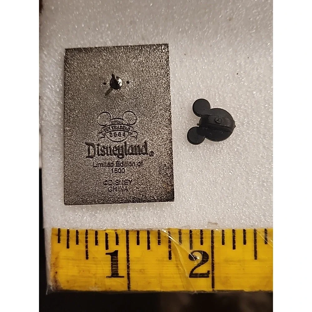 Vintage Disney‎ Pin Disneyland Hotel Poster LE 1500 2004 00072
